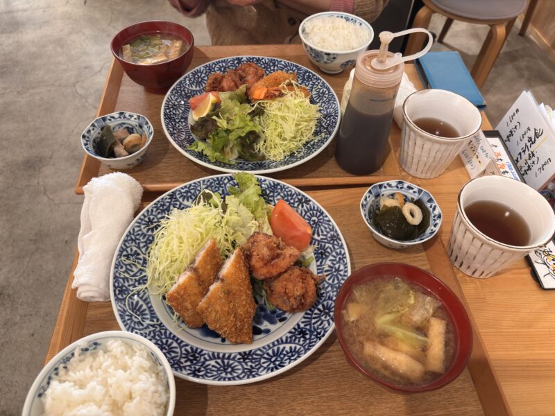 揚げ物スタンド たのしみち アジフライと唐揚げ定食